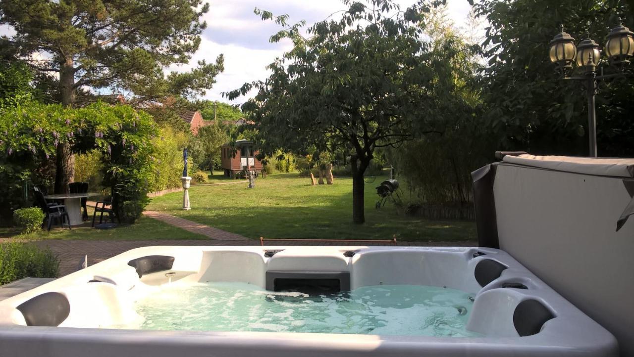 Le Fond De La Biche Bed and Breakfast Goutroux Exterior foto